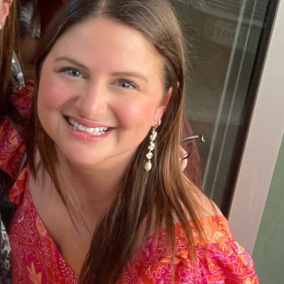 Meet your Posher, Tori - Picture 1 of 1